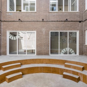 90A GINER DE LOS RIOS (20)