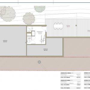 Plano técnico de proyecto básico de vivienda unifamiliar aislada en Madrid, detallando la planta semisótano con porche, distribuidor, almacén y cuadro de superficies.